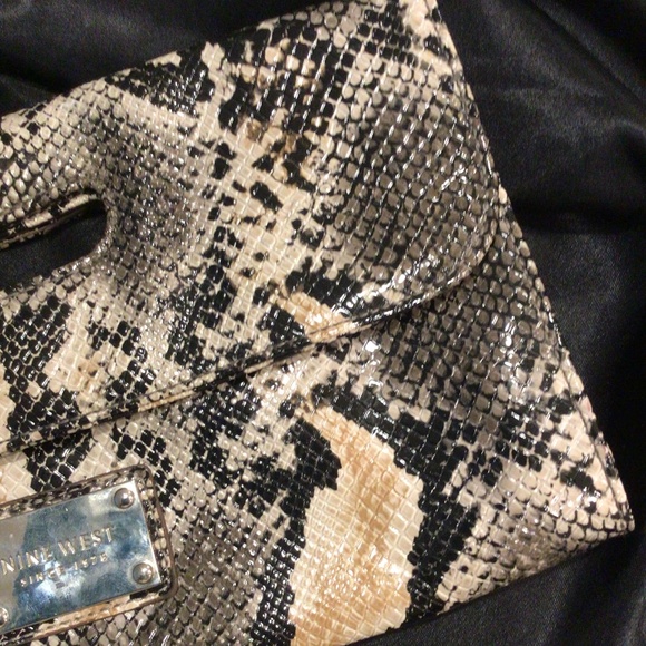 Nine West Snakeskin Print Envelope Clutch Purse - Picture 4 of 10